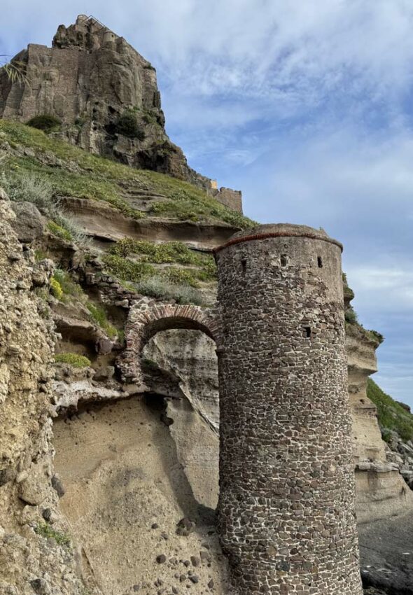 Trekking-organizato-di-gruppo-Isola-Capraia-Toscana-Ottobre-2026-5