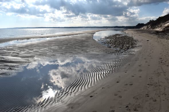 Riflessi e sabbie nere